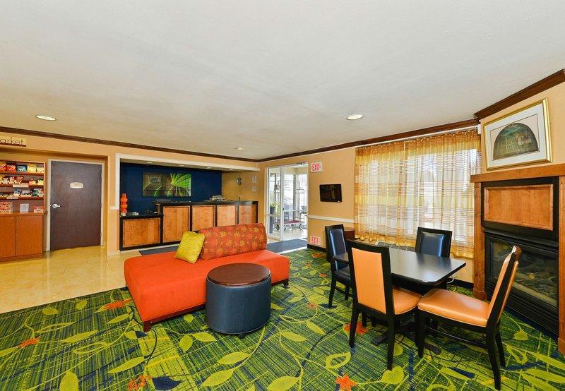 Fairfield Inn & Suites By Marriott הלנה מראה חיצוני תמונה