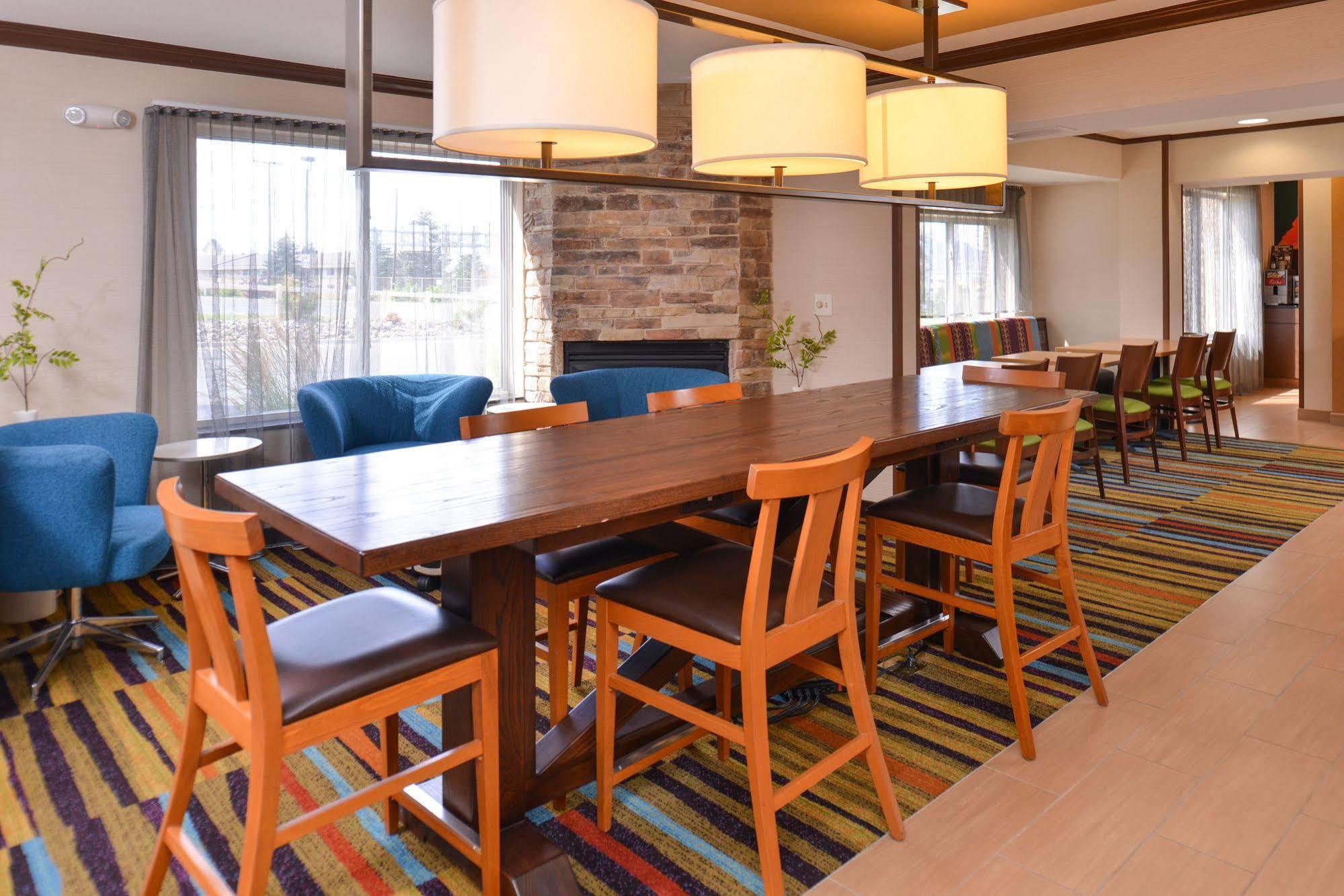 Fairfield Inn & Suites By Marriott הלנה מראה חיצוני תמונה